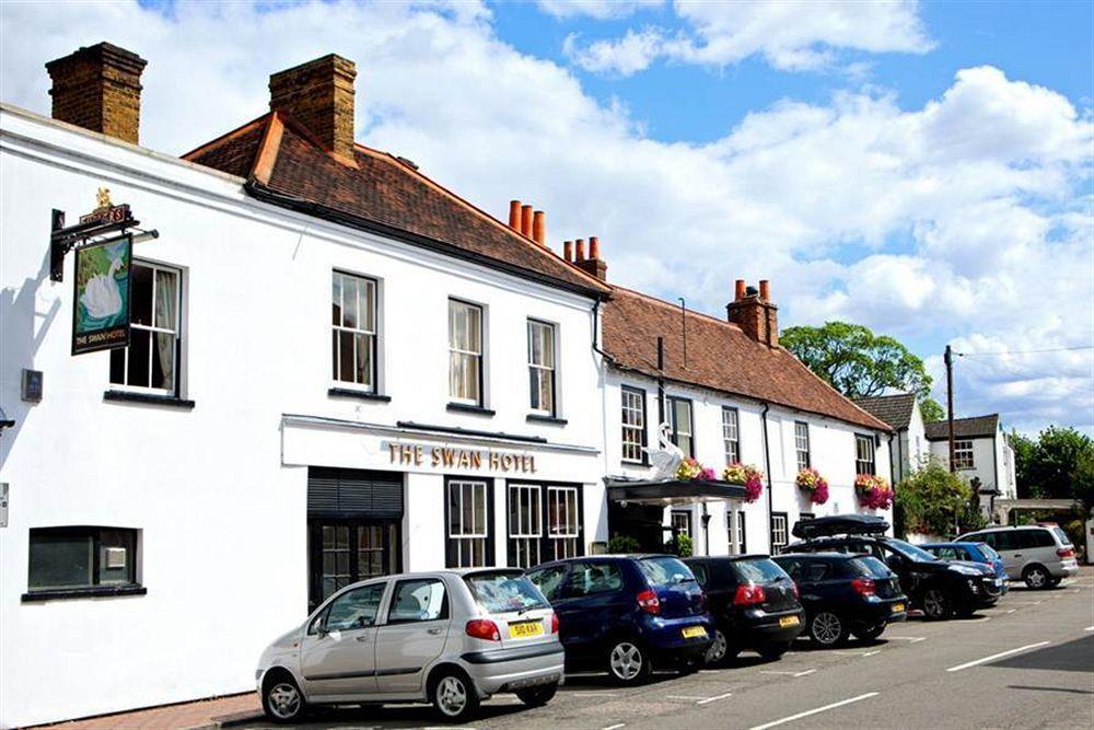 The Swan Hotel Staines-upon-Thames ภายนอก รูปภาพ
