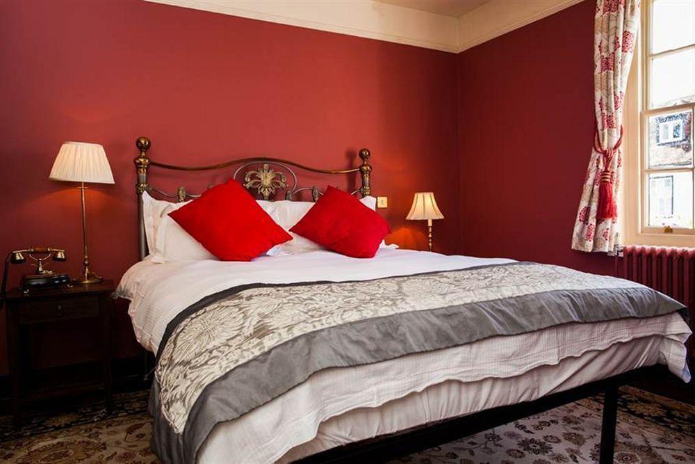 The Swan Hotel Staines-upon-Thames ภายนอก รูปภาพ