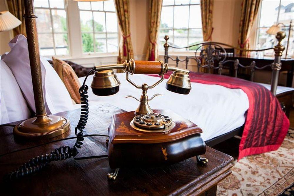 The Swan Hotel Staines-upon-Thames ภายนอก รูปภาพ